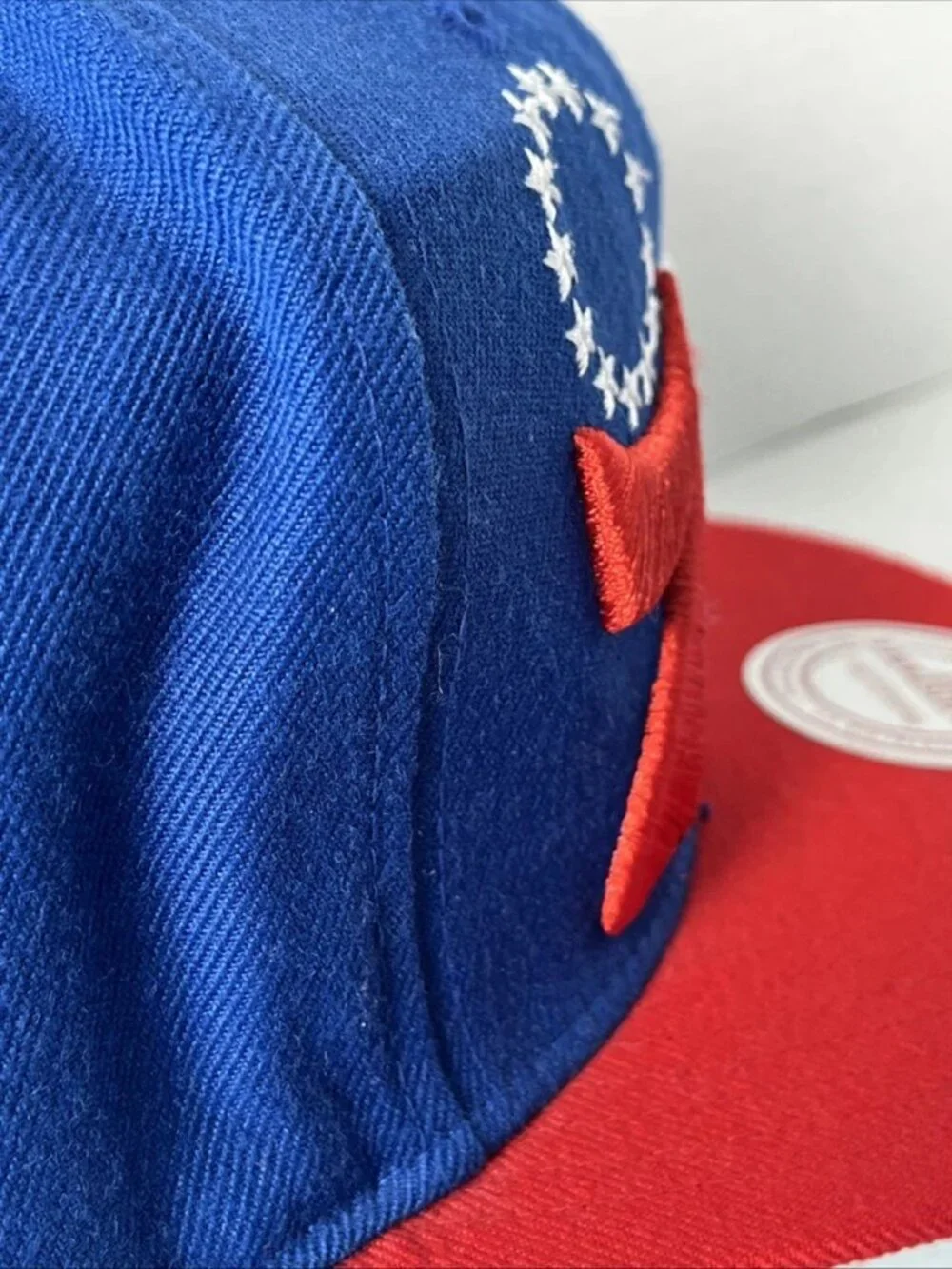Mitchell & Ness Philadelphia 76ers Hardwood Classics Snapback Hat Lebron James